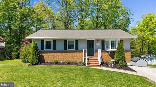 122 Gerard Dr, GLEN BURNIE, MD, 21060-7704 | Card Image