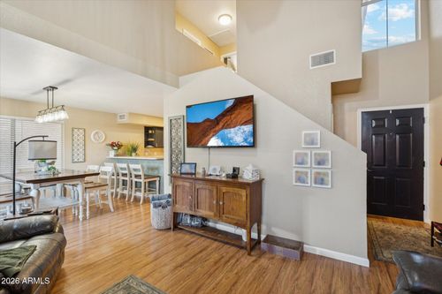 501 S Sunrise Dr, Gilbert, AZ, 85233-6732 | Card Image