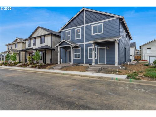 357 Se Kitzmiller Dr, Dallas, OR, 97338-9807 | Card Image