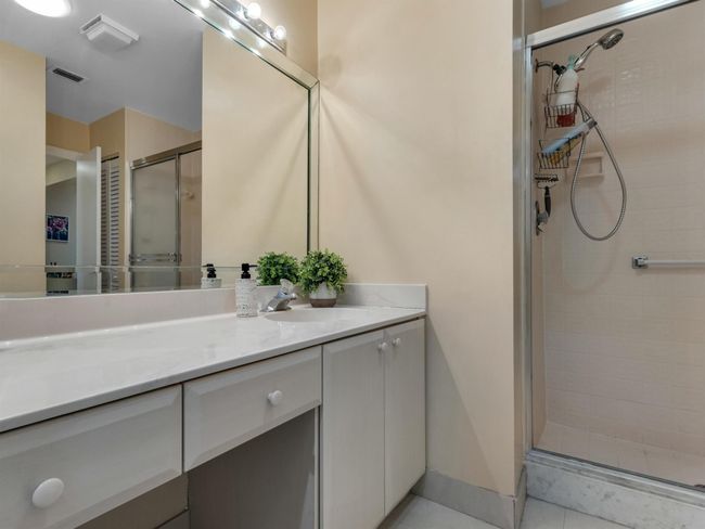10088 Laurelwood Pl, Condo with 2 bedrooms, 2 bathrooms and null parking in Boynton Beach FL | Image 13