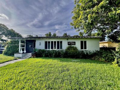 189 Nw 105th St, House other with 2 bedrooms, 2 bathrooms and null parking in Miami Shores FL | Image 1