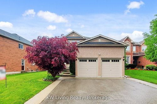 76 Spooner Cres, Cambridge, ON, N1T1Y1 | Card Image