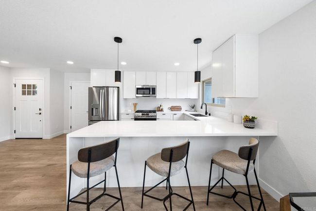 9121 Heatherdale St, House other with 3 bedrooms, 2 bathrooms and 2 parking in Santee CA | Image 6
