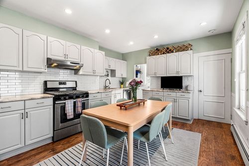 2-87 Condor St, Boston, MA, 02128 | Card Image