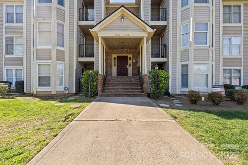6224 Rosecroft Dr, Charlotte, NC, 28215-3636 | Card Image