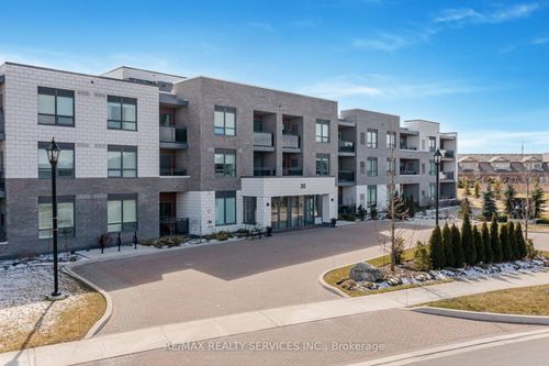305-30 Via Rosedale, Brampton, ON, L6R3Z9 | Card Image