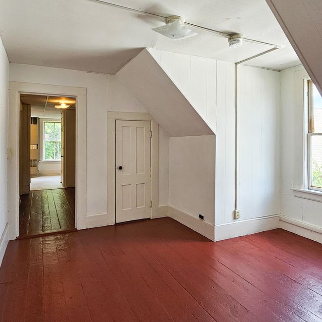 61 Williams St, Home with 0 bedrooms, 3 bathrooms and null parking in Bellows Falls VT | Image 8