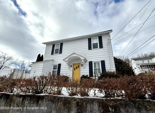 206 Glenwood Street, Mayfield, PA, 18433 | Card Image