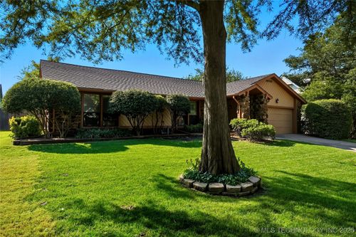 7516 S 86th East Pl, Tulsa, OK, 74133-3113 | Card Image