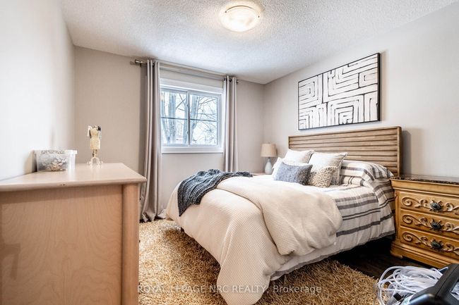 6184 Trillium Cres, House other with 3 bedrooms, 2 bathrooms and 2 parking in Niagara Falls ON | Image 15
