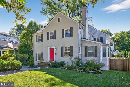 5510 Roosevelt St, BETHESDA, MD, 20817-3782 | Card Image