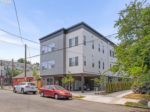 11 Ne 55th Ave, Portland, OR, 97213-3113 | Card Image