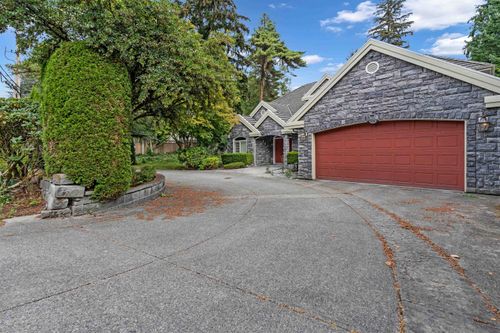 3556 Lakedale Ave, Burnaby, BC, V5A3E3 | Card Image