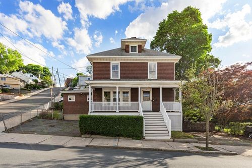 83 Dartmouth St, Everett, MA, 02149-5432 | Card Image