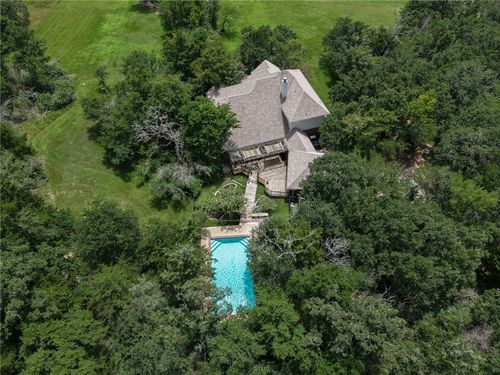 5916 Wild Horse Run, College Station, TX, 77845-2337 | Card Image