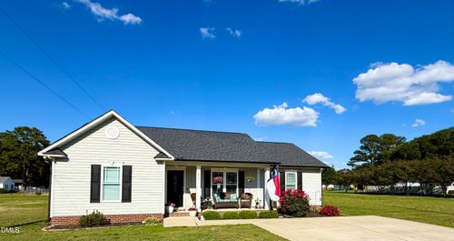 807 Stewart St, Dunn, NC, 28334-6123 | Card Image