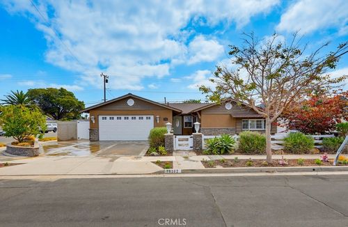 16302 Nassau, Huntington Beach, CA, 92649 | Card Image