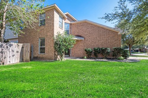 4807 Chase Court Dr, Bacliff, TX, 77518-2490 | Card Image