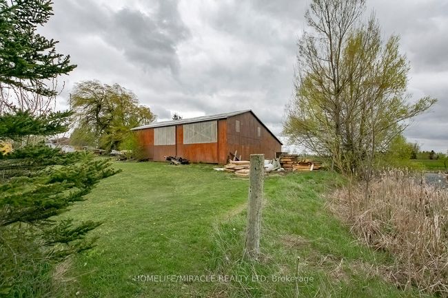 18330 Mountainview Rd, House other with 3 bedrooms, 1 bathrooms and 18 parking in Caledon East ON | Image 42