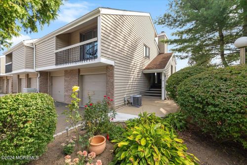 58 Overlook Dr, Clinton, NJ, 08809-1133 | Card Image