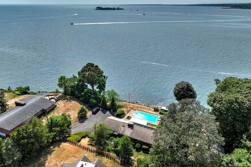 39 Point Lookout, Milford, CT, 06460-7349 | Card Image