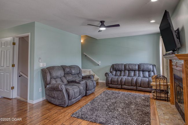 408 Walton St, House other with 5 bedrooms, 4 bathrooms and null parking in Carl Junction MO | Image 6
