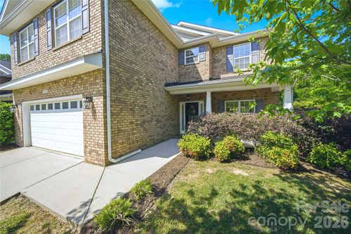 2429 Glyncastle Way, Gastonia, NC, 28056-7511 | Card Image