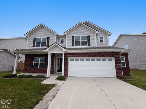 1045 Bent Branch Ln, Greenwood, IN, 46143-2673 | Card Image