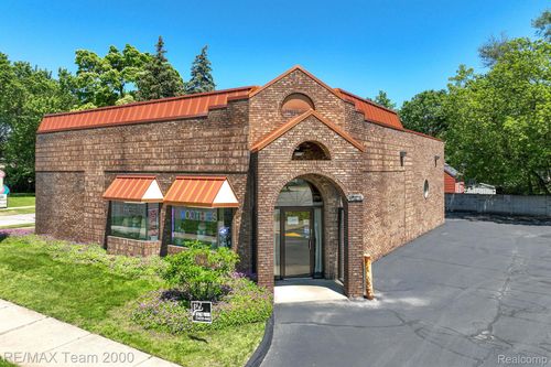 844 N Wayne Rd, Westland, MI, 48185-3632 | Card Image