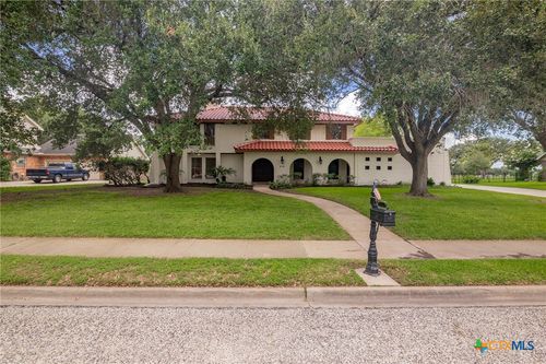 213 Tracy Ln, Victoria, TX, 77904-1525 | Card Image
