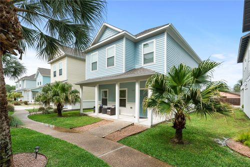 122 Lavaca Cir, Rockport, TX, 78382-2067 | Card Image
