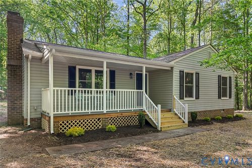 640 Oak Springs Dr, Aylett, VA, 23009-3124 | Card Image