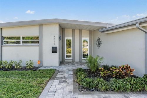 4015 Overlook Dr Ne, ST PETERSBURG, FL, 33703-5547 | Card Image