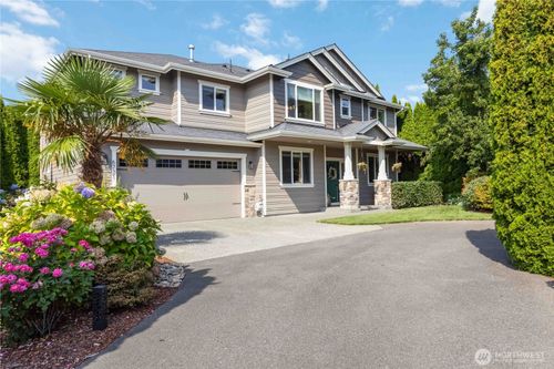 6721 Se 2nd St, Renton, WA, 98059-7077 | Card Image