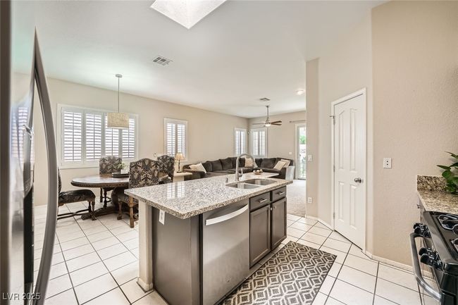 417 Carlton Kay Pl, House other with 3 bedrooms, 2 bathrooms and null parking in Las Vegas NV | Image 8