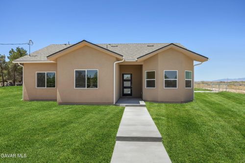 47363 93rd St W, Lancaster, CA, 93536-8604 | Card Image