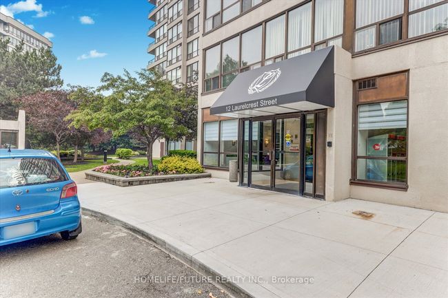 1004 - 12 Laurelcrest St, Condo with 2 bedrooms, 1 bathrooms and null parking in Brampton ON | Image 4
