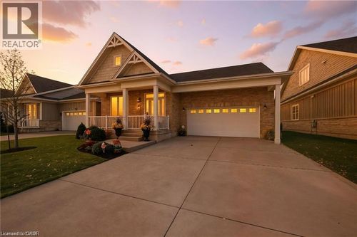 {{alt}} | Card Image