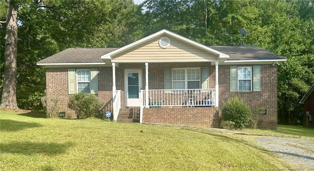 Bland Cir, Sanford, NC 27330