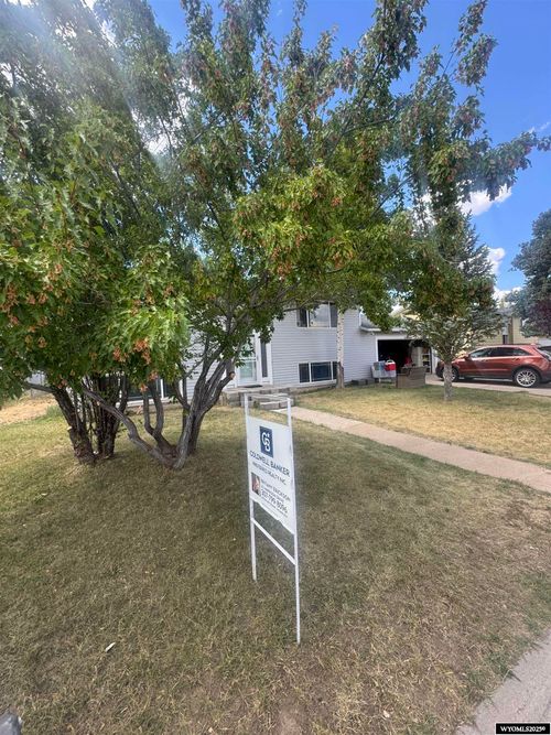 101 Independence Dr, Evanston, WY, 82930-3002 | Card Image