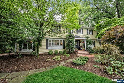 503 Mark Rd, Allendale, NJ, 07401-1828 | Card Image