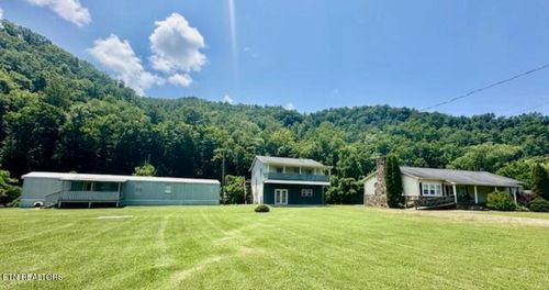 5551 S Us Highway 119, Wallins Creek, KY, 40873-8957 | Card Image
