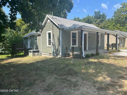 1311 Knapp Ave, Dyersburg, TN, 38024-2711 | Card Image