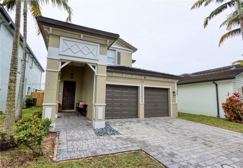 148 Ne 36th Avenue Rd, Homestead, FL, 33033-7100 | Card Image