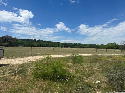 201 Maple St, Bandera, TX, 78003 | Card Image