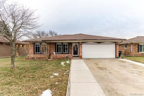 2308 Kipling Dr, Sterling Heights, MI, 48310-2331 | Card Image