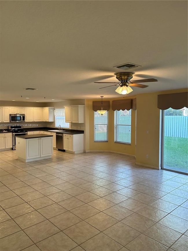 2235 Sw 166th Ave, House other with 5 bedrooms, 3 bathrooms and null parking in Miramar FL | Image 8