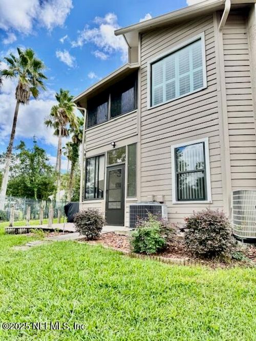 116 Governor St, Green Cove Springs, FL, 32043-2549 | Card Image