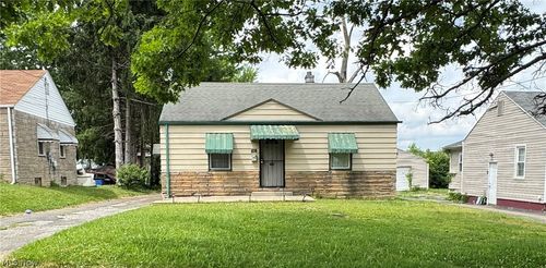828 Marmion Ave, Youngstown, OH, 44502-2325 | Card Image