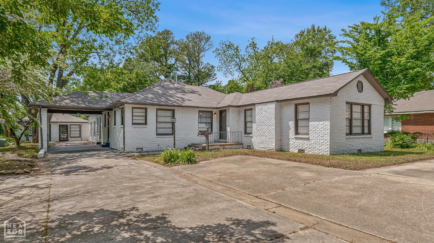 6th St, Blytheville, AR 72315